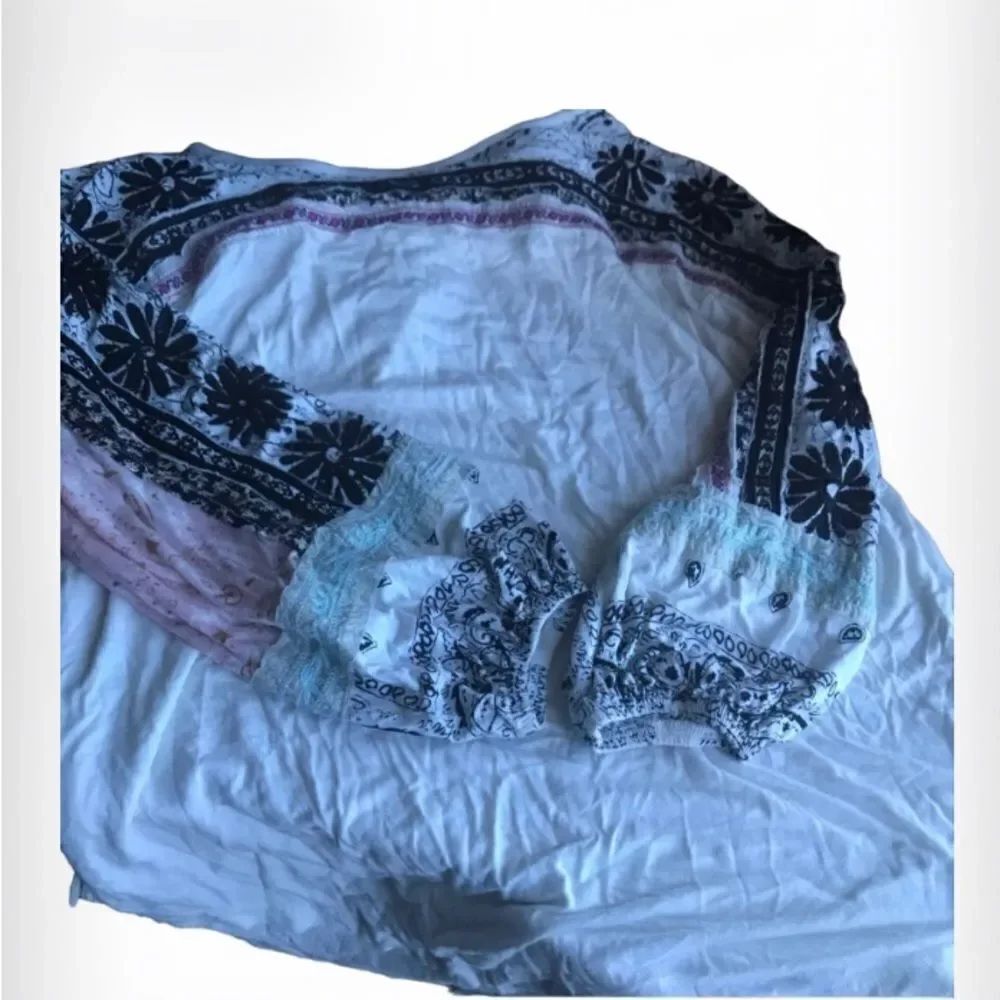 Free People size small blouse perfect like new condition size small